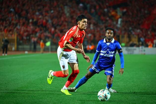 Al Ahly FC vs Al Hilal SC - TotalEnergies CAF Champions League - Quarter Final 1st Leg Achraf Bencharki passed from Al Hilal SC in the match between Al Ahly FC vs Al Hilal SC in the 1st leg of the Quarter Final of Total Energies CAF Champions League on April 1, 2025 Cairo Cairo Egypt Copyright: xMohamedxTageldinx
