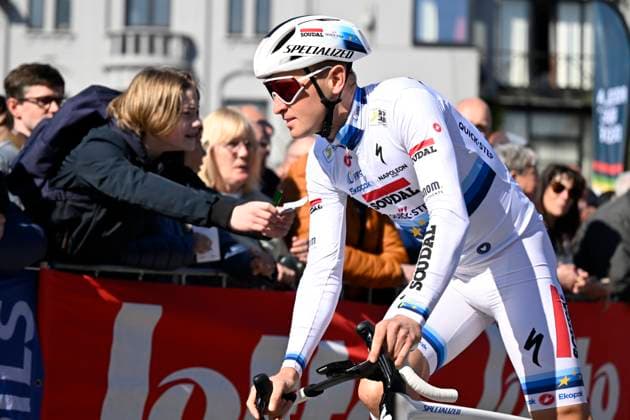 Dwars door Vlaanderen 2025 - Men Elite WAREGEM, BELGIUM - APRIL 02 : Merlier Tim (BEL) of Soudal - Quick Step pictured during the 79th edition of the UCI World Tour Dwars door Vlaanderen Men Elite cycling race with start in Roeselare and finish in Waregem after 184,2 km on April 2, 2025 in Waregem, Belgium, 02 04 2025 ( motor drive Kenny Verfaillie - Waregem Belgium  Copyright: xJanxDexMeuleneirx