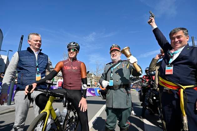 Dwars door Vlaanderen 2025 - Men Elite WAREGEM, BELGIUM - APRIL 02 : Wallays Jelle pictured during the 79th edition of the UCI World Tour Dwars door Vlaanderen Men Elite cycling race with start in Roeselare and finish in Waregem after 184,2 km on April 2, 2025 in Waregem, Belgium, 02 04 2025 ( motor drive Kenny Verfaillie - Waregem Belgium  Copyright: xJanxDexMeuleneirx