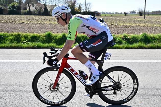Dwars door Vlaanderen 2025 - Men Elite WAREGEM, BELGIUM - APRIL 02 : Page Hugo (BEL) of Intermarche - Wanty pictured during the 79th edition of the UCI World Tour Dwars door Vlaanderen Men Elite cycling race with start in Roeselare and finish in Waregem after 184,2 km on April 2, 2025 in Waregem, Belgium, 02 04 2025 ( motor drive Kenny Verfaillie - Waregem Belgium  Copyright: xJanxDexMeuleneirx