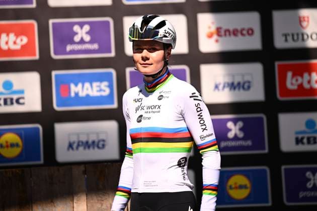 Dwars door Vlaanderen 2025 - Women Elite WAREGEM, BELGIUM - APRIL 02 : Kopecky Lotte (BEL) of Team SD Worx - Protime during the Women Elite UCI 1.Pro Flanders Classics Dwars door Vlaanderen Women cycling race with start in Waregem and finish in Waregem (128,5 km) on April 02, 2025 in Waregem, Belgium, 02 04 2025 ( Motordriver Tom Van De Maele & Waregem Belgium  Copyright: xTomasxSiskx