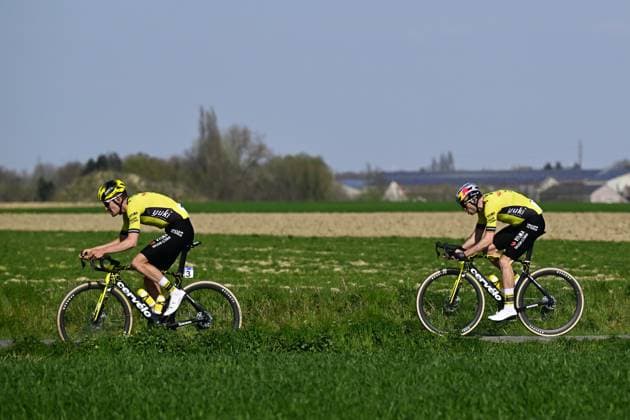 Belgian Tiesj Benoot of Team Visma-Lease a Bike and Belgian Wout van Aert of Team Visma-Lease a Bike pictured in action during the men elite race of the Dwars Door Vlaanderen cycling event, 184,2km from Roeselare to Waregem, Wednesday 02 April 2025. DIRKxWAEM  x118302674x