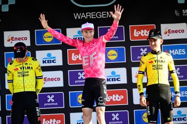Dwars door Vlaanderen 2025 - Men Elite WAREGEM, BELGIUM - APRIL 02 : Van Aert Wout (BEL) of Team Visma, Powless Neilson (USA) of EF Education - EasyPost and Benoot Tiesj (BEL) of Team Visma pictured during the podium ceremony of the 79th edition of the UCI World Tour Dwars door Vlaanderen Men Elite cycling race with start in Roeselare and finish in Waregem after 184,2 km on April 2, 2025 in Waregem, Belgium, 02 04 2025 ( motor drive Kenny Verfaillie - Waregem Belgium  Copyright: xPeterxDexVoechtx