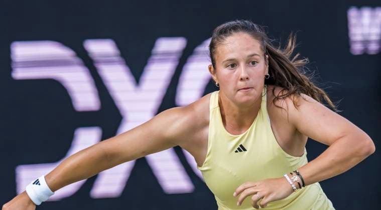 April 2, 2025, Daniel Island, Sc, USA: DARIA KASATKINA (5) (AUS) returns a volley against Lauren Davis (USA) during the Credit One Charleston Open at the Credit One Stadium in Daniel Island, SC. Daria wins the match 6-1, 6-1 to move to the 3rd round. Daniel Island USA - ZUMAa161 20250402_aaa_a161_072 Copyright: xWalterxG.xArcexSr.x