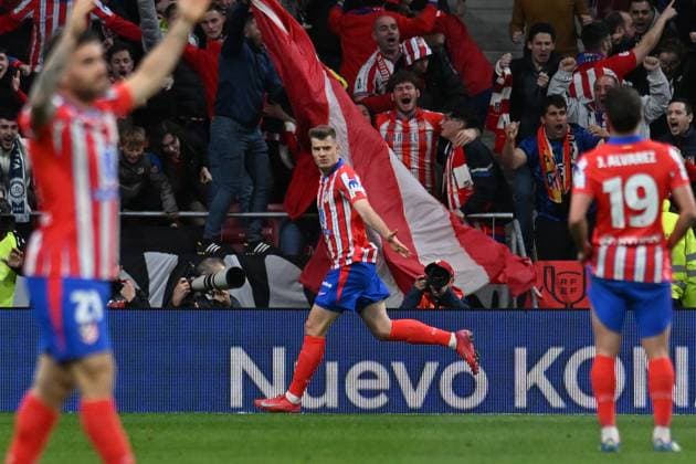 April 2, 2025, Madrid, Madrid, Spain: 9 ALEXANDER SORLOTH during the COPA DEL REY 2024 25 League match between Atletico de Madrid and FC Barcelona, Barca at Estadio Riyadh Air Metropolitano on april 02, in Madrid, Spain. Madrid Spain - ZUMAc312 20250402_zsp_c312_123 Copyright: xOscarxManuelxSanchezx