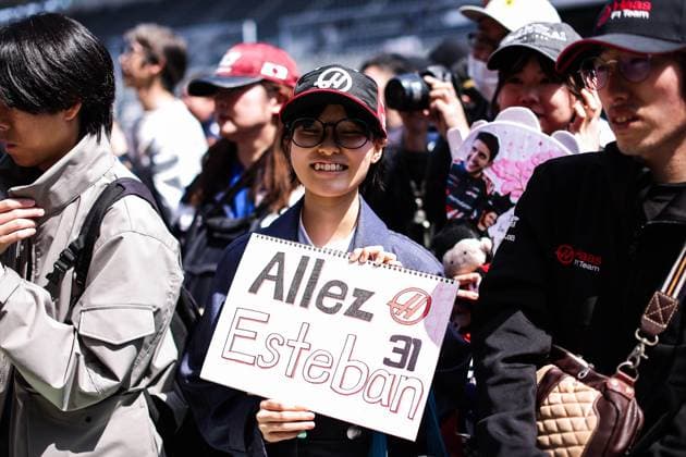 F1 - JAPANESE GRAND PRIX 2025 Japanese fan of OCON Esteban (fra), Haas F1 Team VF-25, portrait during the Formula 1 Lenovo Japanese Grand Prix 2025, 3rd round of the 2025 FIA Formula One World Championship, WM, Weltmeisterschaft from April 4 to 6, 2025 on the Suzuka Circuit, in Suzuka, Japan - SuzukaJapan  Copyright: xEricxAlonsox