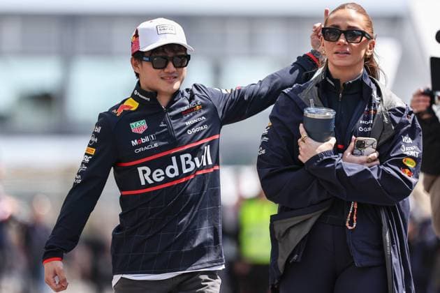F1 Grand Prix Of Japan - Previews Yuki Tsunoda of Japan and Oracle Red Bull Racing jokes in the paddock during previews ahead of the F1 Grand Prix of Japan at Suzuka Circuit in Suzuka, Japan, on April 3, 2025. SUZUKA Mie Japan  Copyright: xPaddockerx originalFilename:paddocker-f1grandp250403_npmbx.jpg
