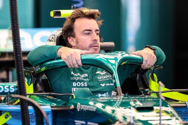 F1 - JAPANESE GRAND PRIX 2025 ALONSO Fernando (spa), Aston Martin F1 Team AMR25, portrait during the Formula 1 Lenovo Japanese Grand Prix 2025, 3rd round of the 2025 FIA Formula One World Championship, WM, Weltmeisterschaft from April 4 to 6, 2025 on the Suzuka Circuit, in Suzuka, Japan - SuzukaJapan  Copyright: xEricxAlonsox