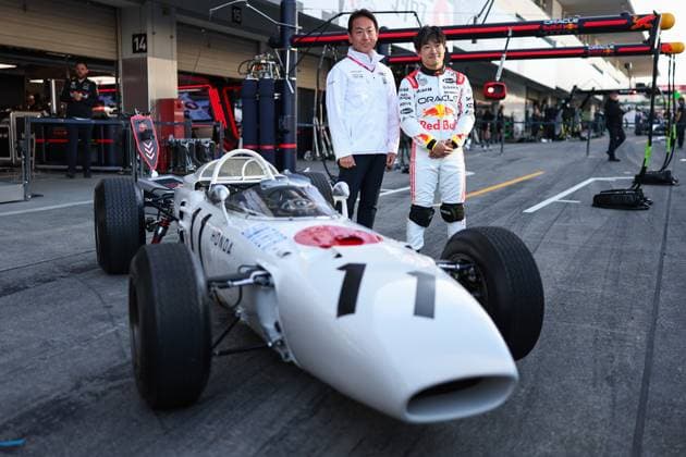 F1 Grand Prix Of Japan - Previews Yuki Tsunoda of Japan and Oracle Red Bull Racing and HRC Chief Koji Watanabe look on during previews ahead of the F1 Grand Prix of Japan at Suzuka Circuit in Suzuka, Japan, on April 3, 2025. Suzuka Mie Japan  Copyright: xPaddockerx originalFilename:paddocker-f1grandp250403_npoG9.jpg