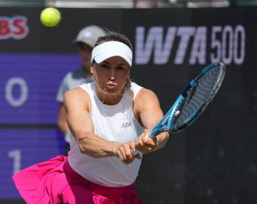 TENNIS 2025: Credit One Charleston Open APRIL 03 April 3, 2025: Yulia Putintseva (KAZ) loses to Amanda Anisimova (USA) 6-4, 6-4 in the first set, at the Credit One Charleston Open being played at Credit One Staduim in Charleston, South Carolina, {USA} Ã‚ÂLeslie Billman Tennisclix (Credit Image: Â Leslie Billman Cal Media) Charleston South Carolina USA EDITORIAL USE ONLY Copyright: xx ZUMA-20250403_zma_c04_013.jpg LesliexBillmanx csmphotothree372385