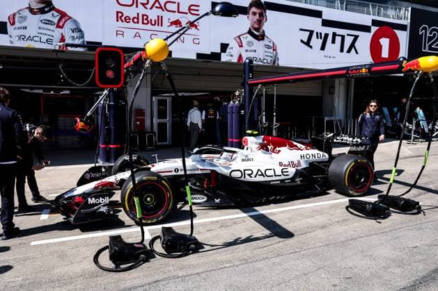 F1 - JAPANESE GRAND PRIX 2025 Red Bull Racing RB21, mechanical detail car presentation during the Formula 1 Lenovo Japanese Grand Prix 2025, 3rd round of the 2025 FIA Formula One World Championship, WM, Weltmeisterschaft from April 4 to 6, 2025 on the Suzuka Circuit, in Suzuka, Japan - SuzukaJapan  Copyright: xEricxAlonsox
