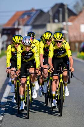 Ronde van Vlaanderen 2025 Training Session OUDENAARDE, BELGIUM - April 4 : Benoot Tiesj (BEL) of Team Visma - Lease a Bike, Van Aert Wout (BEL) of Team Visma - Lease a Bike pictured during a training session prior to the 109th edition of the Ronde van Vlaanderen, an UCI World Tour cycling race for Men Elite with start in Bruges and finish in Oudenaarde after 268,9 km on April 4, 2025 in Oudenaarde, Belgium, 04 04 2025 ( Motordrier Kenny Verfaillie - Oudenaarde Belgium  Copyright: xNicoxVereeckenx