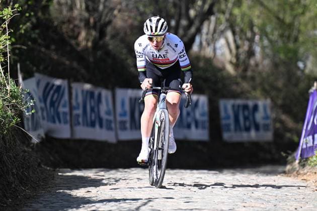 04-04-2025 Allenamento 2 Tour Des Flandres 2025; 2025, Uae Team Emirates - Xrg; Pogacar, Tadej; Koppenberg; 