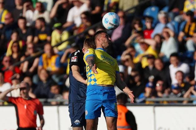 Braunschweig vs Paderborn, 2 BL Braunschweig, 04 04 2025, FOOTBALL Eintracht Braunschweig vs SC Paderborn 07, 2 BL, Season 2024 25 Robin Krauße Eintracht Braunschweig Braunschweig
