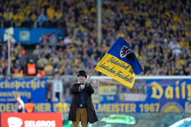 Before the match GER, Eintracht Braunschweig vs SC Paderborn 07, 2 Bundesliga, Matchday 28, Season 2024 2025, 04 04 2025 DFL REGULATIONS PROHIBIT ANY USE OF PHOTOGRAPHS AS IMAGE SEQUENCES AND OR QUASI VIDEO GER, Eintracht Braunschweig vs SC Paderborn 07, 2 Bundesliga, Matchday 28, Season 2024 2025, 04 04 2025 Braunschweig Copyright: xEibner-Pressefoto ScottxColemanx EP_SCN