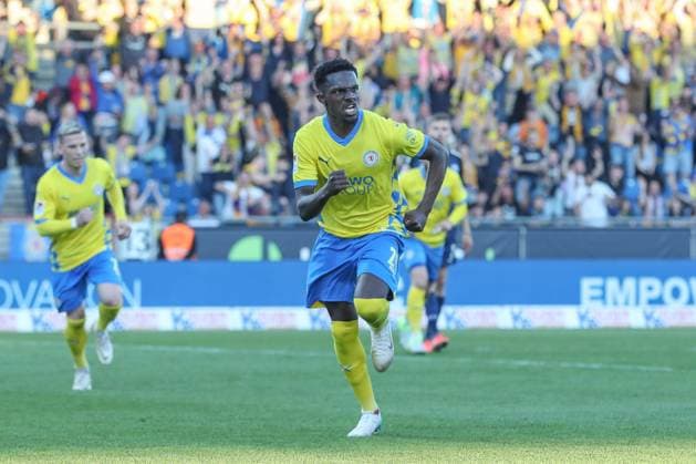 04 04 2025, xtgx, Soccer 2 Bundesliga, Eintracht Braunschweig SC Paderborn 07 emspor, v l jubilation after the 1 1 by Richmond Tachie Braunschweig, 29 DFL DFB REGULATIONS PROHIBIT ANY USE OF PHOTOGRAPHS as IMAGE SEQUENCES and or QUASI VIDEO Braunschweig