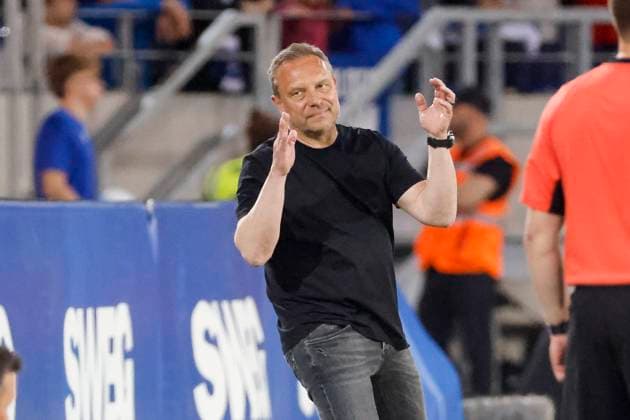 Andre Breitenreiter Hannover 96, Coach , Germany, Football, 2 Bundesliga, Matchday, 2024 2025, Karlsruher SC vs Hannover 96, 04 04 2025, BBBank Wildpark, Karlsruhe, Germany DFL REGULATIONS PROHIBIT ANY USE OF PHOTOGRAPHS AS IMAGE SEQUENCES AND OR QUASI VIDEO Karlsruhe BBBank Wildpark Baden Württemberg Germany Copyright: xGrantxHubbsx