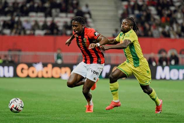 FOOTBALL : NICE vs NANTES - ligue 1 - 4 4 25 Nice™s defender 64 Moise Bombito and FC Nantes s forward 27 Moses Simon - French L1 football match between OGC Nice and FC Nantes at Allianz Riviera Stadium of Nice, south France, on April 4, 2025. NICEFrance  Copyright: xfredxDIDES psnewzx