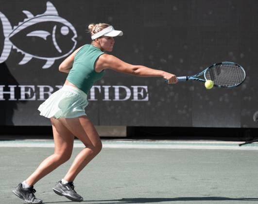TENNIS 2025: Credit One Charleston Open APRIL 04 April 4, 2025: Sofia Kenin (USA) defeated Anna Kalinskaya (USA) 6-4, 6-3 at the Credit One Charleston Open being played at Credit One Staduim in Charleston, South Carolina USA Ã‚ÂLeslie Billman Tennisclix (Credit Image: Â Leslie Billman Cal Media) Charleston South Carolina USA EDITORIAL USE ONLY Copyright: xx ZUMA-20250404_zma_c04_041.jpg LesliexBillmanx csmphotothree372626