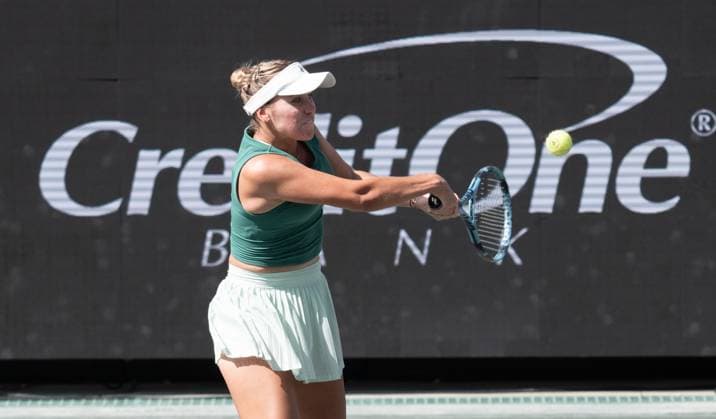 TENNIS 2025: Credit One Charleston Open APRIL 04 April 4, 2025: Sofia Kenin (USA) defeated Anna Kalinskaya (USA) 6-4, 6-3 at the Credit One Charleston Open being played at Credit One Staduim in Charleston, South Carolina USA Ã‚ÂLeslie Billman Tennisclix (Credit Image: Â Leslie Billman Cal Media) Charleston South Carolina USA EDITORIAL USE ONLY Copyright: xx ZUMA-20250404_zma_c04_056.jpg LesliexBillmanx csmphotothree372629