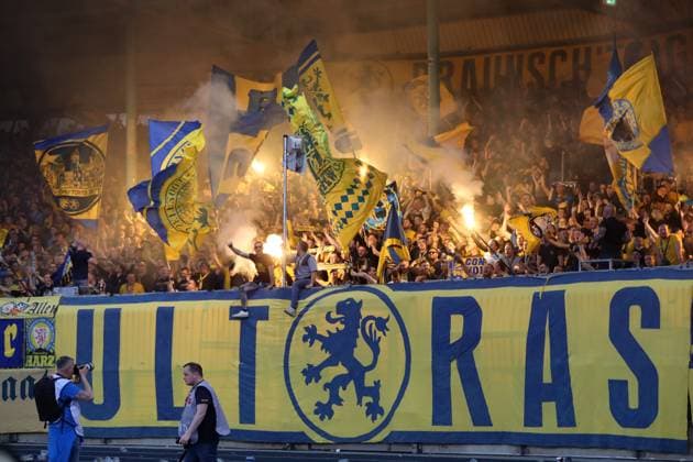 Braunschweig vs Paderborn, 2 BL Braunschweig, 04 04 2025, FOOTBALL Eintracht Braunschweig vs SC Paderborn 07, 2 BL, Season 2024 25 Eintracht Fans Braunschweig