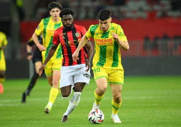 OGC Nice v FC Nantes - Ligue 1 McDonald s Jeremy Boga of OGC Nice and Matthis Abline of FC Nantes challenge during the Ligue 1 match between OGC Nice and FC Nantes at Allianz Riviera Stadium on April 4, 2025 in Nice, France. Nice Allianz Riviera South-Eastern France France Copyright: xNealxSimpson Sportsphoto APLx
