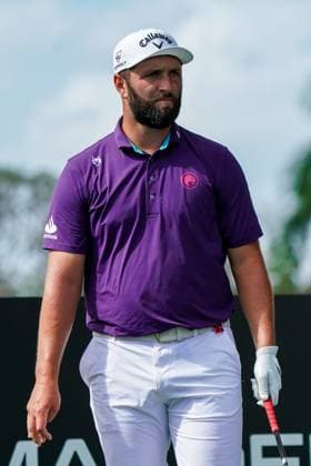 April 4, 2025, Doral, Florida, USA: Jon Rahm of Legion XIII waits on the 17th tee during the first round of LIV Golf Miami at Trump National Doral. Doral USA - ZUMAw109 20250404_fap_w109_026 Copyright: xDebbyxWongx