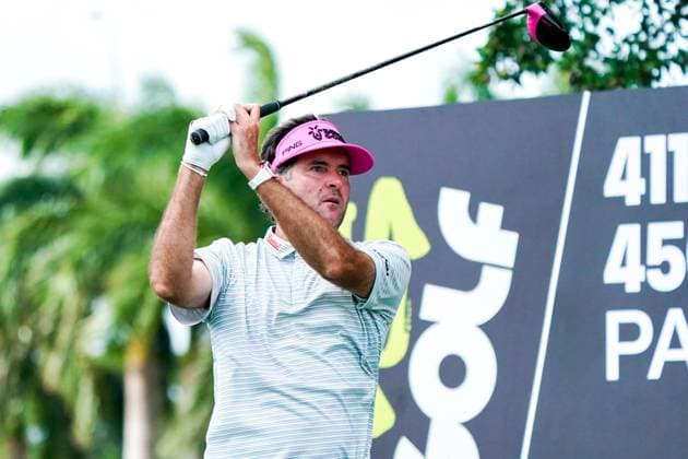 April 4, 2025, Doral, Florida, USA: Bubba Watson of RangeGoats GC tees off the 17th hole during the first round of LIV Golf Miami at Trump National Doral. Doral USA - ZUMAw109 20250404_fap_w109_042 Copyright: xDebbyxWongx