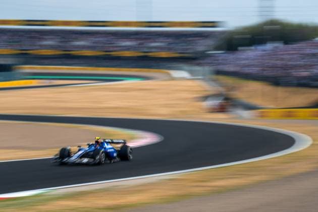 Formula 1 Japanese Grand Prix - GP Free Practice 1 and 2 - Suzuka Carlos Sainz (Spa) Of Williams Racing 55 during the Formula 1 Lenovo Japanese Grand Prix 2025 on Saturday at the Suzuka International Circuit, Suzuka, Japan on April 5, 2025. Photo by Antoine Lapeyre ABACAPRESS.COM Suzuka Japan  Copyright: xLapeyrexAntoine ABACAx