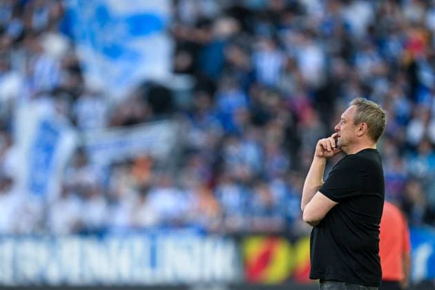 2 Bundesliga Karlsruher SC Hannover 06 on 04 05 2025 at BBBank Wildpark in Karlsruhe Coach Andre Breitenreiter Hannover 96 dissatisfied, disappointed, disappointed, dejected MT