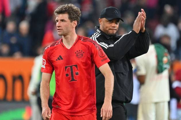 Thomas MUELLER MÜLLER,Bayern Muenchen , hi Coach Vincent KOMPANY Bayern Muenchen Soccer 1 Bundesliga Season 2024 2025, 28 Matchday, Matchday28 FC Augsburg FC Bayern Muenchen 1 3 on 04 04 2025 , WWK Arena Augsburg