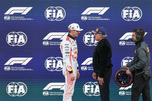 F1 Grand Prix Of Japan - Qualifying Max Verstappen of the Netherlands and Oracle Red Bull Racing celebrates his pole with Jean Alesi during qualifying ahead of the F1 Grand Prix of Japan at Suzuka Circuit in Suzuka, Japan, on April 5, 2025. Suzuka Mie Japan  Copyright: xPaddockerx originalFilename:paddocker-f1grandp250405_npeVT.jpg