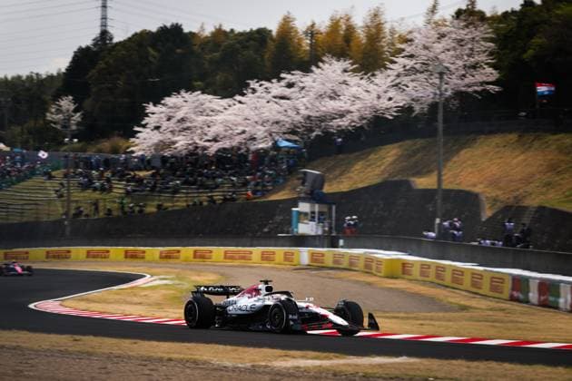 F1 - JAPANESE GRAND PRIX 2025 01 VERSTAPPEN Max (nld), Red Bull Racing RB21, action during the Formula 1 Lenovo Japanese Grand Prix 2025, 3rd round of the 2025 FIA Formula One World Championship, WM, Weltmeisterschaft from April 4 to 6, 2025 on the Suzuka Circuit, in Suzuka, Japan - SuzukaJapan  Copyright: xANTONINxVINCENTx