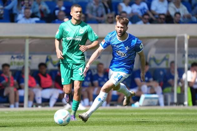 Killian Corredor SV Darmstadt 98, 34 attacks 05 04 2025 2 Bundesliga, season 24 25 SV Darmstadt 98 vs SpVgg Greuther Fürth, Stadion am Boellenfalltor, emonline, emspor,