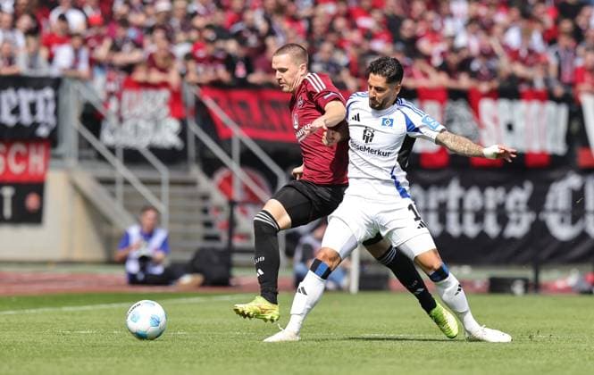 05 04 2025 Soccer Season 2024 2025 2 Soccer Bundesliga 28 Matchday 1 FC Nürnberg FCN Club Hamburger SV HSV Sportfoto Zink DaMa xdaxmax DFL regulations prohibit any use of photographs as image sequences and or quasi video only for editorial use Ondrej Karafiat 44, 1 FC Nürnberg FCN Ludovit Reis 14, Hamburger SV HSV