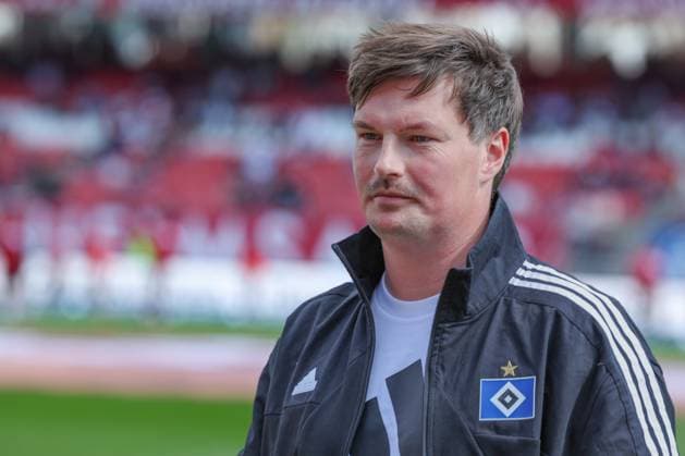 Head Coach Merlin Polzin Hamburger SV , 1 FC Nuernberg vs Hamburger SV, Soccer, 2 Bundesliga, 28 Matchday, 05 04 2025 DFB regulations prohibit any use of photographs as image sequences and or quasi video Copyright: xkolbert-press MartinxAgüerax
