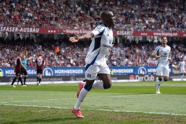 05 04 2025, xhfmx, Fussball 2 Bundesliga, 1 FC Nuernberg Hamburger SV Jean Luc Dompe Hamburger SV celebrates his second goal for 2 0 against 1 FC Nuernberg Tor, Goal, Jubel, Celebration DFL DFB REGULATIONS PROHIBIT ANY USE OF PHOTOGRAPHS as IMAGE SEQUENCES and or QUASI VIDEO Nuernberg
