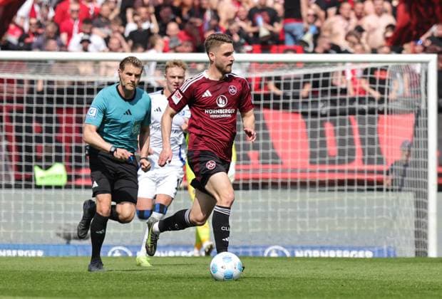 05 04 2025 Soccer Season 2024 2025 2 Soccer Bundesliga 28 Matchday 1 FC Nürnberg FCN Club Hamburger SV HSV Sportfoto Zink DaMa xdaxmax DFL regulations prohibit any use of photographs as image sequences and or quasi video only for editorial use Lukas Schleimer 36, 1 FC Nürnberg FCN