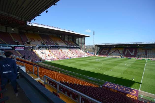 Bradford City v Crewe Alexandra EFL Sky Bet League 2 050-4, GOAL scored by 2025. General view of Valley Parade during the EFL Sky Bet League 2 match between Bradford City and Crewe Alexandra at the University of Bradford stadium, Bradford, England on 5 April 2025. Bradford University of Bradford stadium West Yorkshire England Editorial use only DataCo restrictions apply See www.football-dataco.com , Copyright: xx PSI-21773-0001