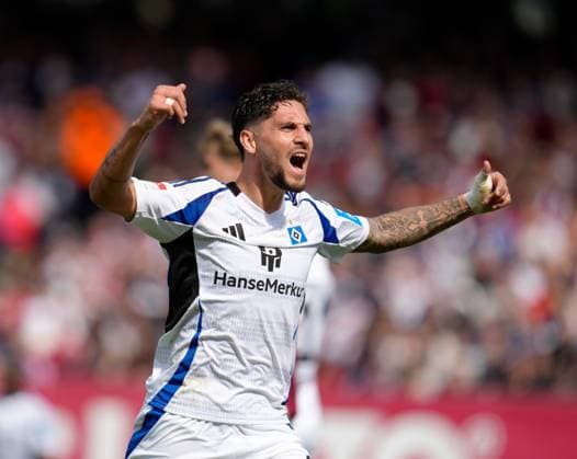Ludovit Reis Hamburger SV, 14 gestures towards the fans GER, 1 FC Nuernberg vs Hamburger SV, 2 Bundesliga, 28 Matchday, Season 2024 2025, 05 04 2025 DFL REGULATIONS PROHIBIT ANY USE OF PHOTOGRAPHS AS IMAGE SEQUENCES AND OR QUASI VIDEO GER, 1 FC Nuernberg vs Hamburger SV, 2 Bundesliga, 28 Matchday, Season 2024 2025, 05 04 2025 Nuernberg Copyright: xEibner-Pressefoto ScottxColemanx EP_SCN