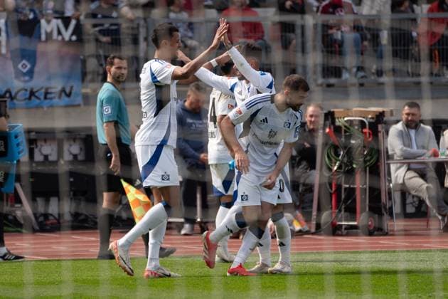 05 04 2025, xhfmx, Fußball 2 Bundesliga, 1 FC Nuernberg Hamburger SV v l Robert Glatzel Hamburger SV , Ludovit Reis Hamburger SV , Marco Richter Hamburger SV celebrate the goal to 3 0 by Robert Glatzel Hamburger SV Tor, Goal, Jubel, Celebration DFL DFB REGULATIONS PROHIBIT ANY USE OF PHOTOGRAPHS as IMAGE SEQUENCES and or QUASI VIDEO Nuernberg