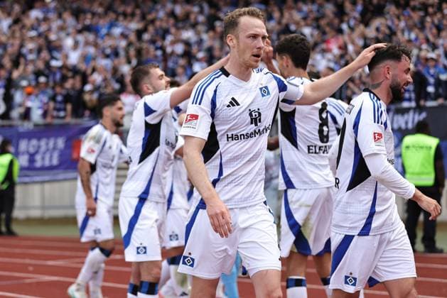 Hamburg goal celebration after the 0 3 in the second round match of the 2024 2025 season between 1 FC Nuremberg and Hamburger Sportverein 0 3 in Nuremberg 05 04 2025