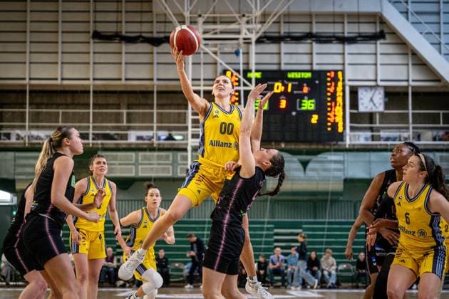 Basketball Berlin 04 04 2025 Season 2024 2025 Toyota Womens Basketball Bundesliga 1 Bundesliga Playoffs Semifinals Game 1 Alba Berlin Saarlouis Royals Maggie Mulligan Alba, No 00 Margaret