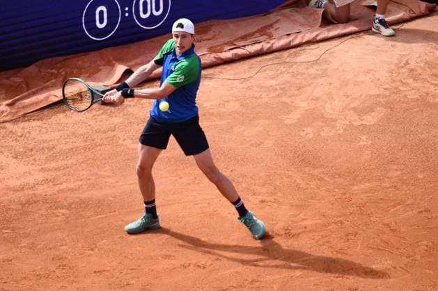 TENNIS : Bastide Medical UTS Nimes - 05 04 2025 NIMES, FRANCE : Gael MONFILS Â« La Monf Â» (FRA) vs. Ugo HUMBERT Â« The Commander Â» (FRA) lors du Bastide Medical UTS Nimes, 2eme evenement du tournoi 2025 de l™Ultimate Tennis Showdown, le 5 avril 2025. NimesFrance  Copyright: xValentinaxClaretx