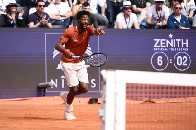 TENNIS : Bastide Medical UTS Nimes - 05 04 2025 NIMES, FRANCE : Gael MONFILS Â« La Monf Â» (FRA) vs. Ugo HUMBERT Â« The Commander Â» (FRA) lors du Bastide Medical UTS Nimes, 2eme evenement du tournoi 2025 de l™Ultimate Tennis Showdown, le 5 avril 2025. NimesFrance  Copyright: xValentinaxClaretx