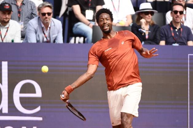 TENNIS : Bastide Medical UTS Nimes - 05 04 2025 NIMES, FRANCE : Gael MONFILS Â« La Monf Â» (FRA) vs. Ugo HUMBERT Â« The Commander Â» (FRA) lors du Bastide Medical UTS Nimes, 2eme evenement du tournoi 2025 de l™Ultimate Tennis Showdown, le 5 avril 2025. NimesFrance  Copyright: xValentinaxClaretx