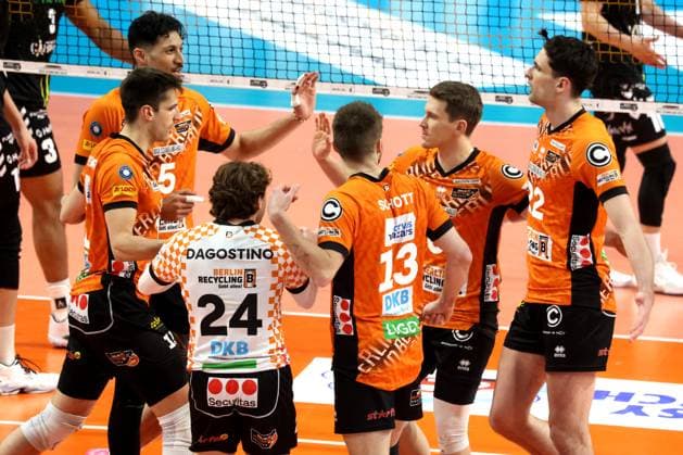 DEU, DVV, 1 VBL, BR Volleys vs Helios Grizzlys Giesen, 05 04 2025, Max Schmeling Halle, Berlin, DEU, DVV, 1 VBL, BR Volleys vs Helios Grizzlys Giesen, in the picture BR Volleys player circle Photo Juergen Engler nordphoto GmbH nordphotoxGmbHx xEngler nph00076