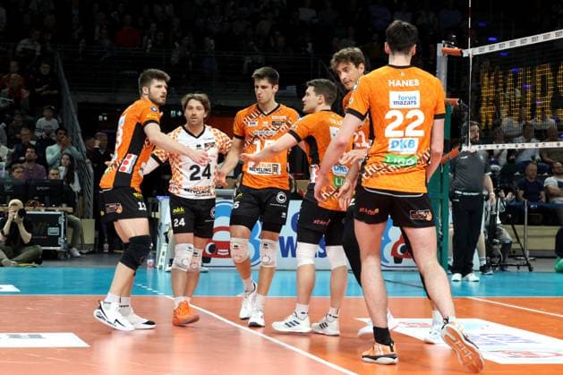 DEU, DVV, 1 VBL, BR Volleys vs Helios Grizzlys Giesen, 05 04 2025, Max Schmeling Halle, Berlin, DEU, DVV, 1 VBL, BR Volleys vs Helios Grizzlys Giesen, in the picture BR Volleys player circle Photo Juergen Engler nordphoto GmbH nordphotoxGmbHx xEngler nph00076