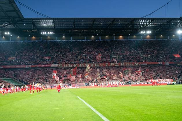 05 04 2025, Soccer 2 Bundesliga, Season 2024 2025, Matchday 28, 1 FC Koeln Hertha BSC at RheinEnergieStadion in Koeln View of the South Stand during the playing of the club anthem Important notice According to the regulations of the DFL German Football League or the DFB German Football Association, it is prohibited to use or have used photographs taken in the stadium and or of the match in the form of sequential images and or video-like photo series Photo Kirchner Media Thomas Haesler Copyright: xKirchner-Media ThomasxHaeslerx