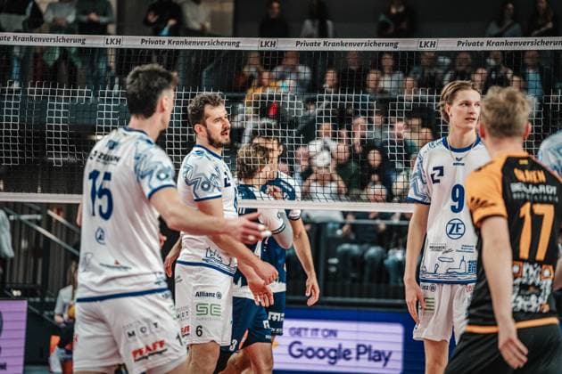 Volleyball Men Season 2024 2025 Volleyball Bundesliga Playoff Semifinal Game 1 SVG Lüneburg vs VfB Friedrichshafen 05 04 2025 VfB Friedrichshafen disappoints Lüneburg LKH Arena Niedersachsen Germany